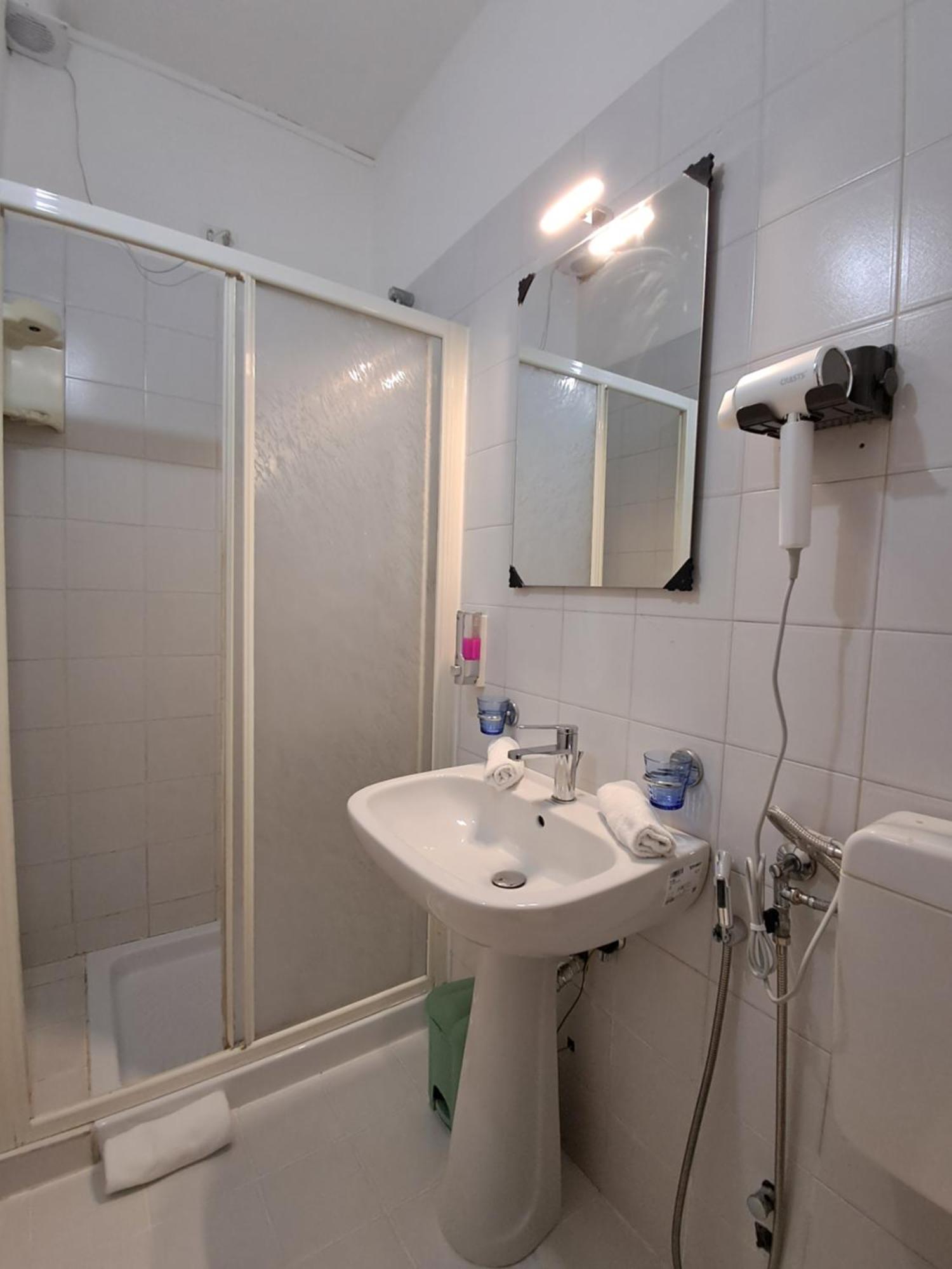 Hotel Tito 2 Mestre Extérieur photo